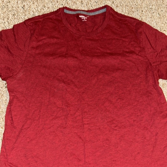 Old Navy crewneck T-Shirt - Picture 2 of 3